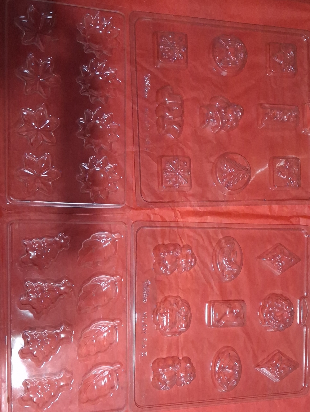 Wilton Clear Chocolate Molds for Candies And Chocolates Lot Of 4